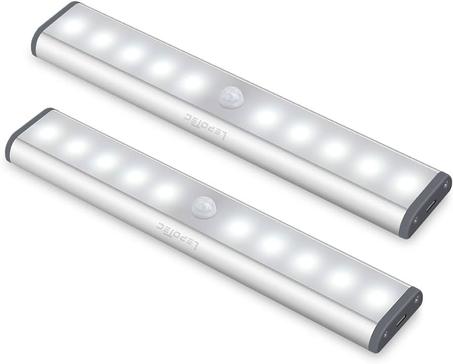 مصباح مستشعر الحركة