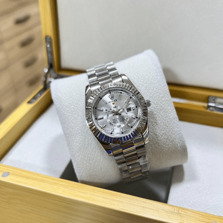 Montre ROLEX  pour femme