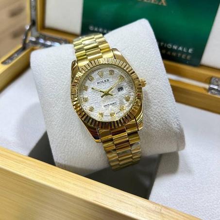 Montre ROLEX  pour femme