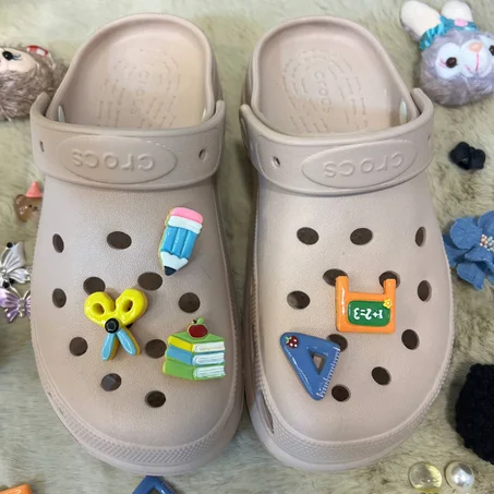 CROCSIES