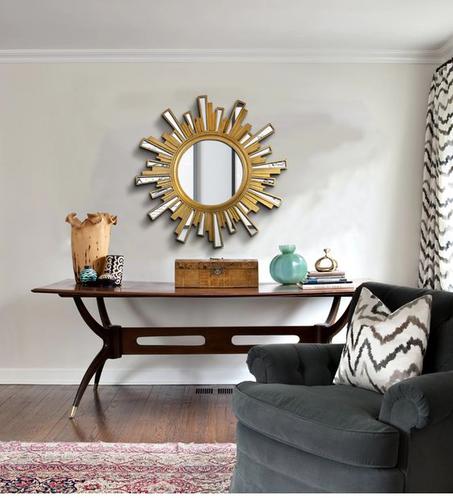 مرآة حائط مزخرفة