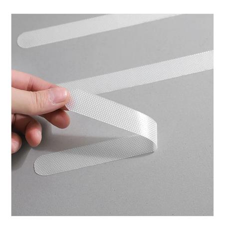 شرائط لاصقة مضادة للانزلاق