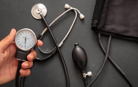 Tensiometre Manuel et Stéthoscope