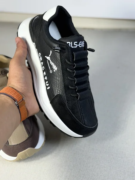 PUMA زوج ب 449 و الثالثة  فابور