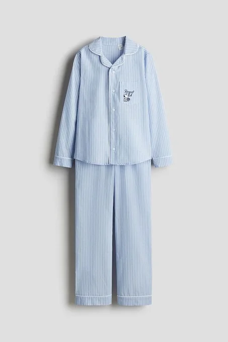 بيجامة قطنية مريحة بأكمام طويلة