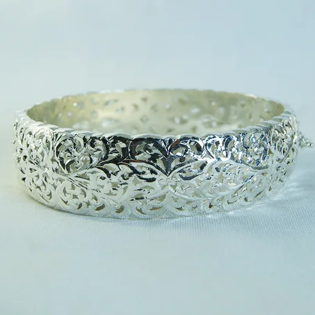Bracelet Beldi en argent recouvert d'or blanc-09