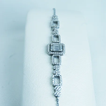 Gourmette de main pour femme-06