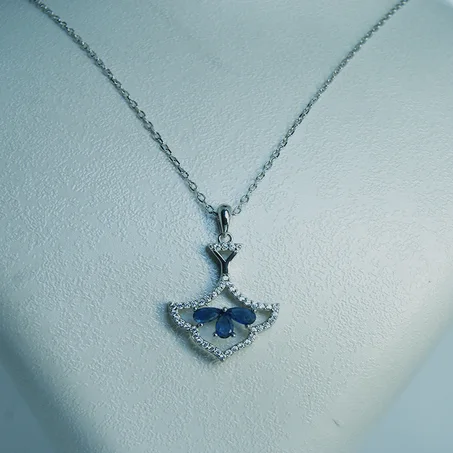 Gourmette pour le cou-01