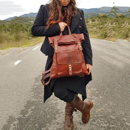 Bellissimo zaino in pelle / L50