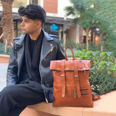 Zaino Moderno in vera pelle