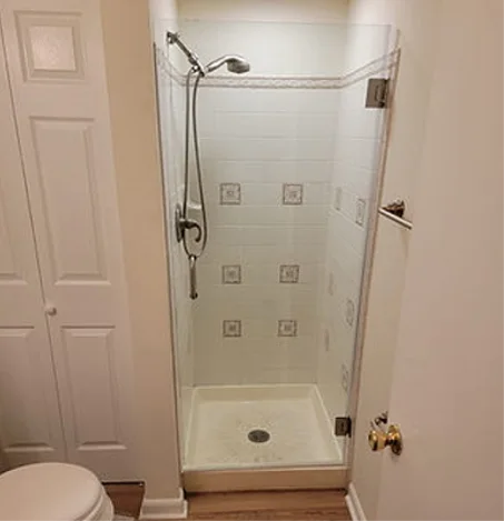 Shower glass 45°