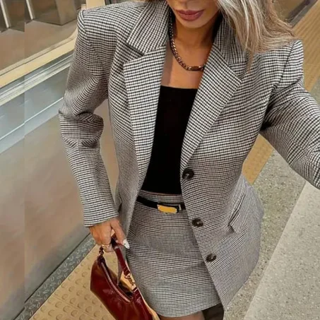 Ensemble jupe et veste à motif pied-de-poule marron