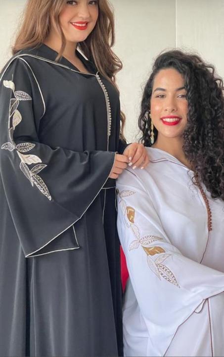 جلابة مغربية على شكل عباية