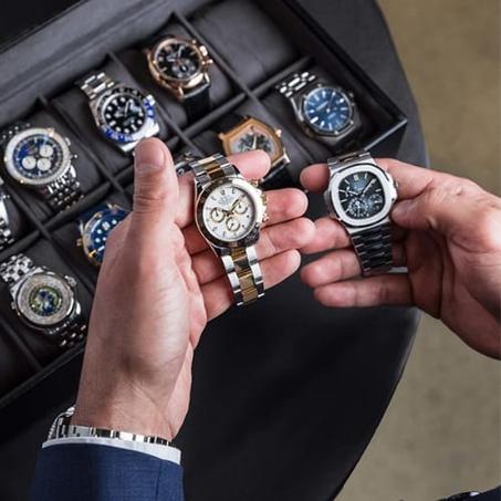 ساعات فاخرة