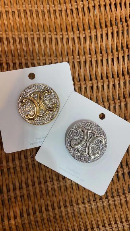 Broche FENDI  – L’élégance à l’état pur