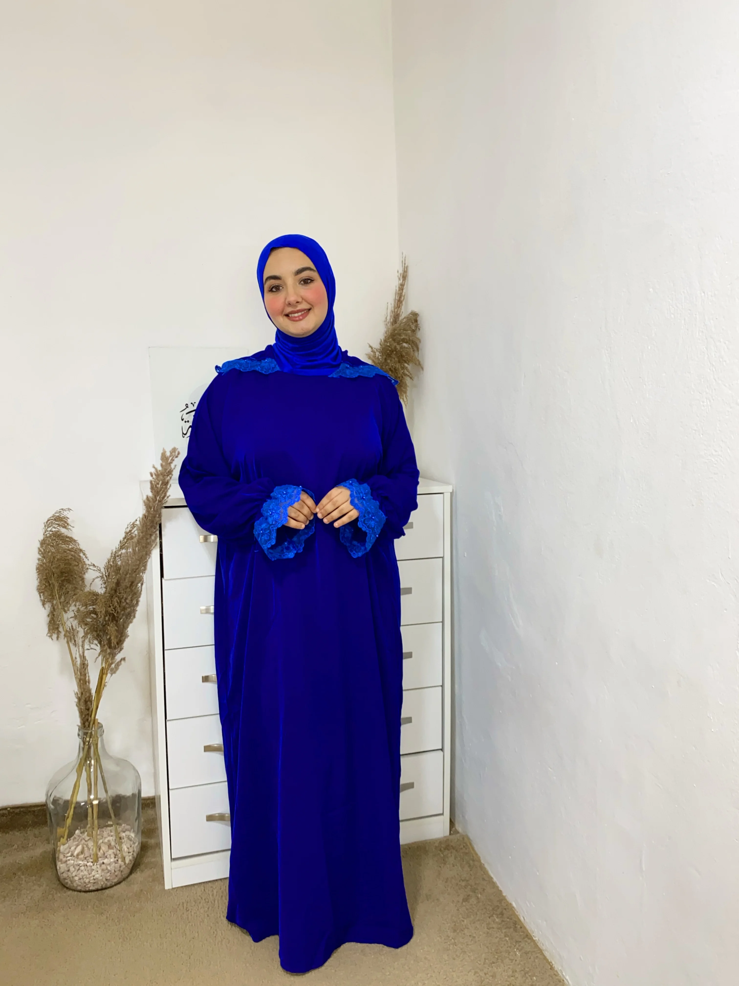 عباية الصلاة الفاخرة – الراحة والأناقة تلتقيان