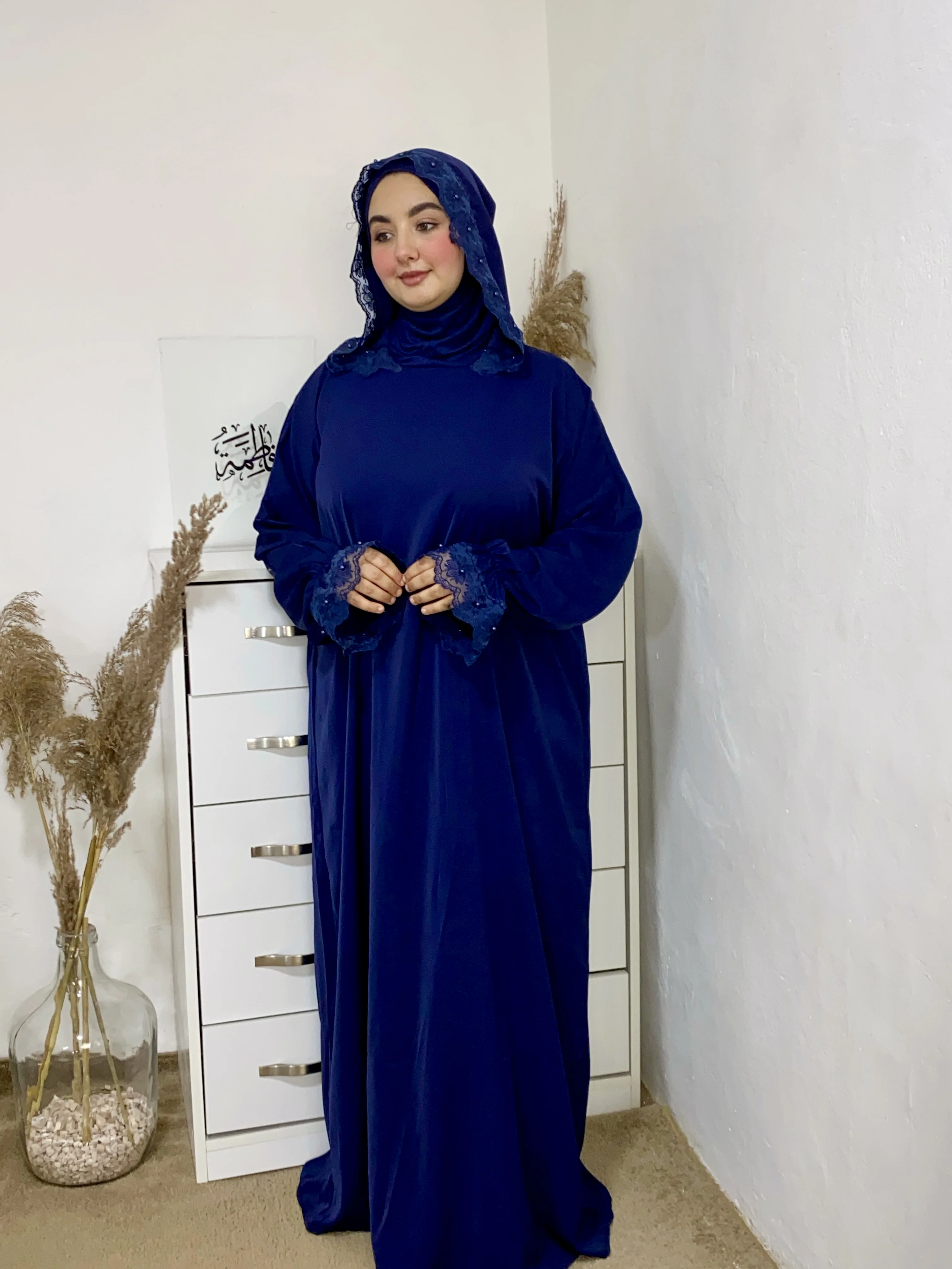 عباية الصلاة الفاخرة – الراحة والأناقة تلتقيان