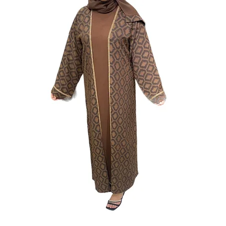 العباية بني قطعتين