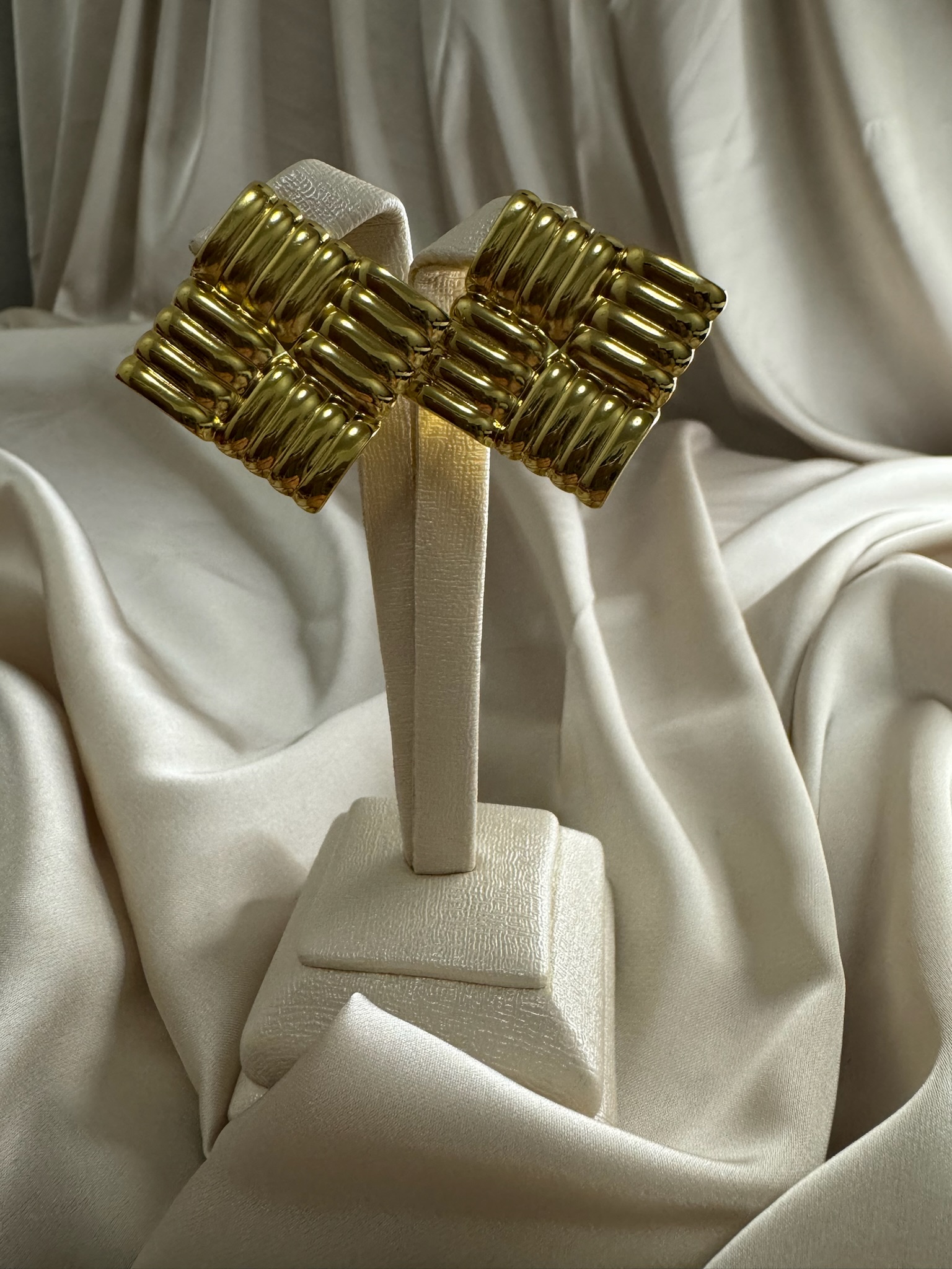 Boucles - Carrées -