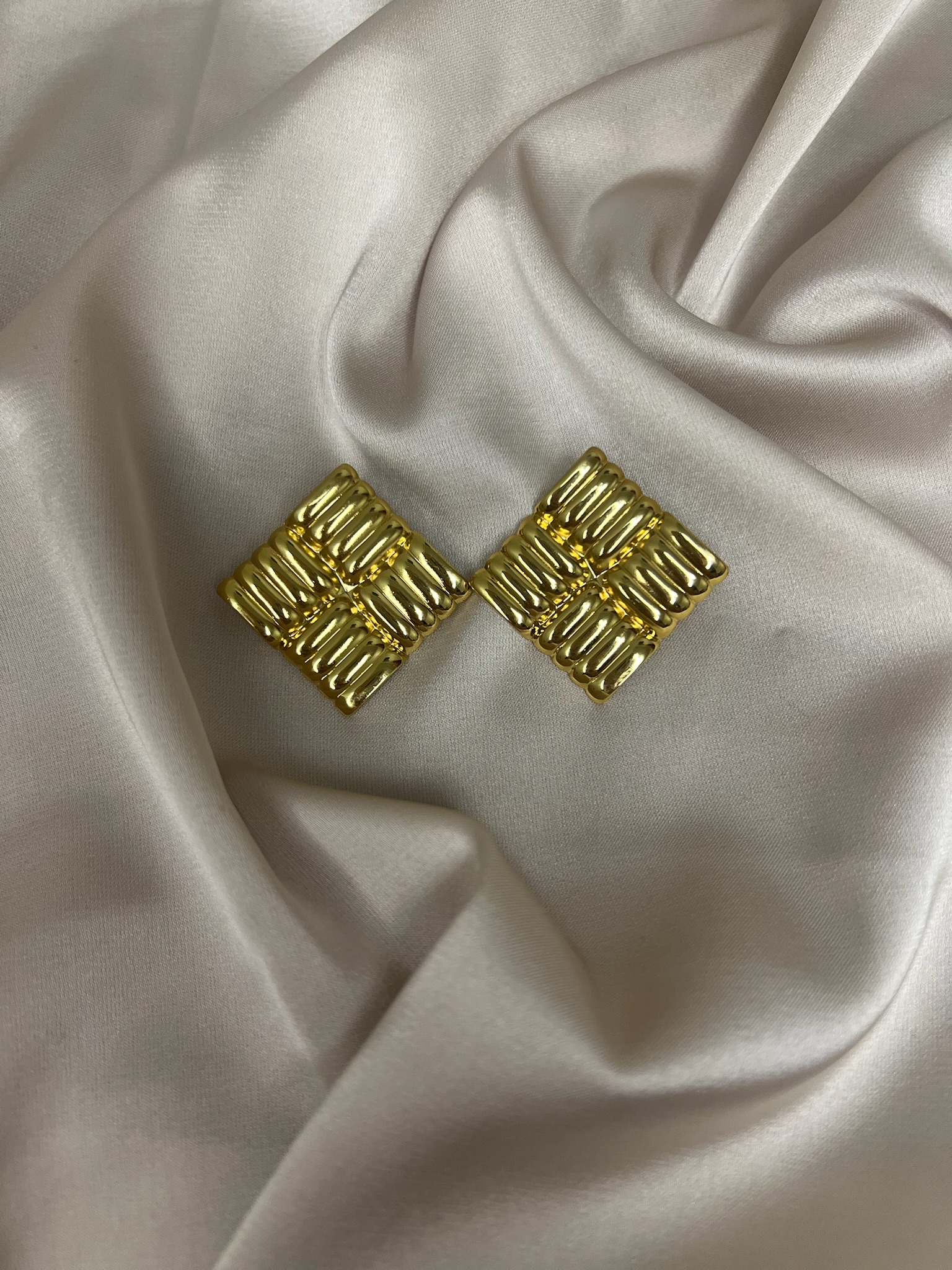 Boucles - Carrées -