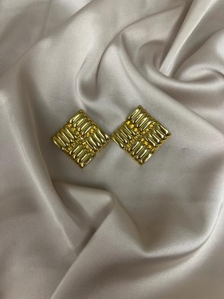 Boucles - Carrées -