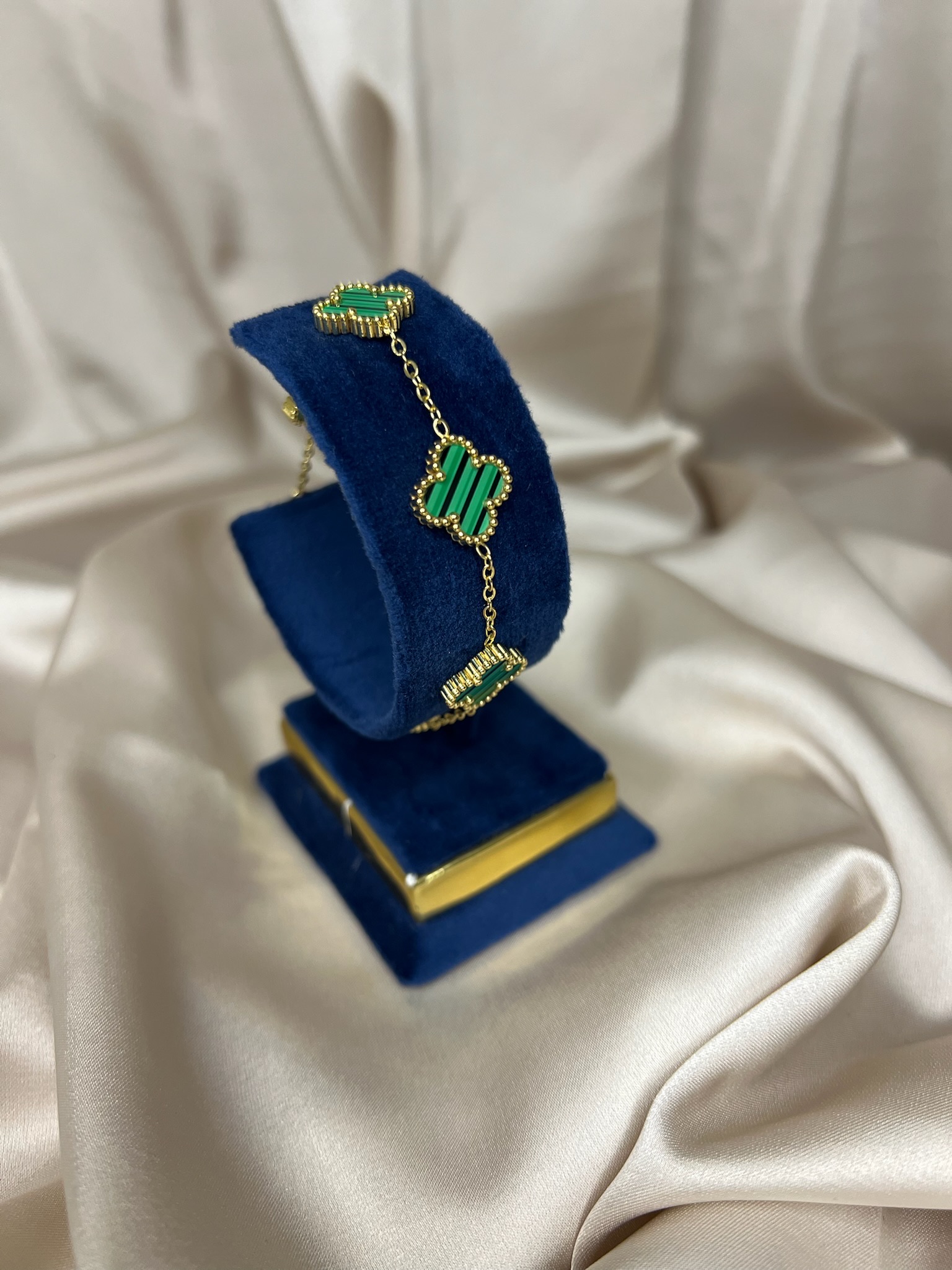 Gourmette - Van Cleef - Élégance et Raffinement