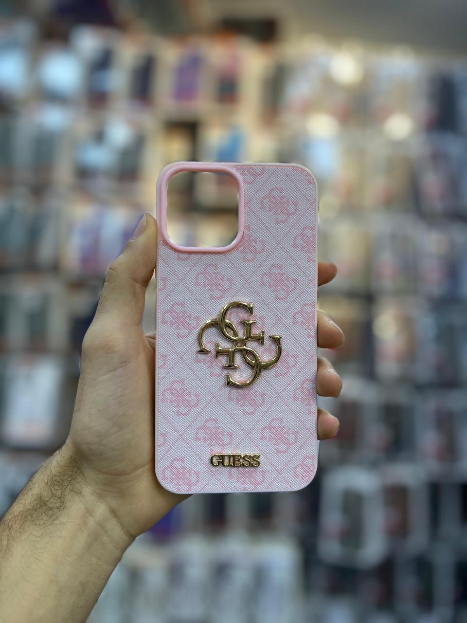 ✨ Coque iPhone Guess – Élégance & Protection ✨