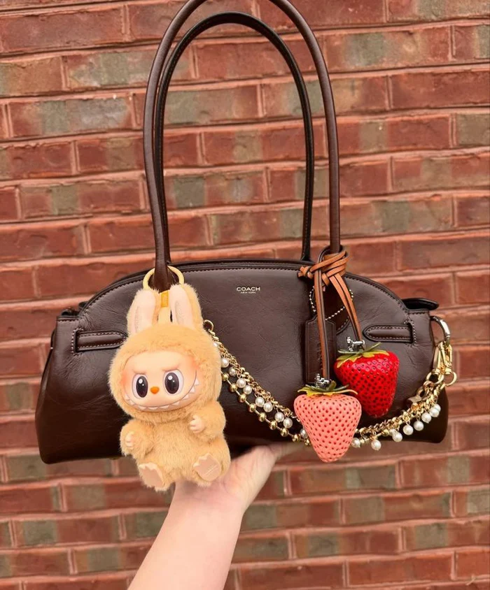 LABUBU PELUCHE