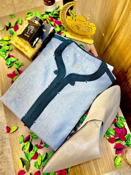 كندروة خياطة اليد مع البلغة