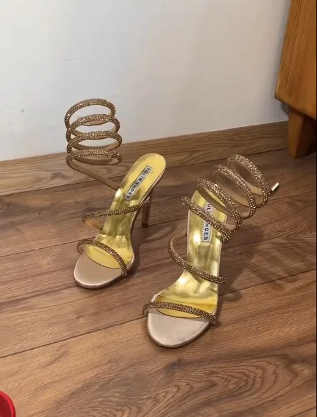 الكعب الأنيق