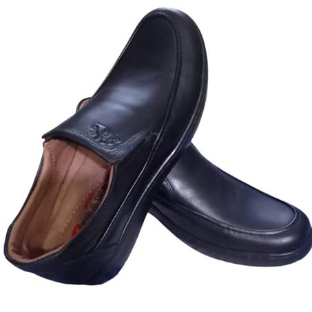 حذاء جلد لون أسود 150 درهم + 30 درهم ثمن التوصيل لجميع مدن المغرب