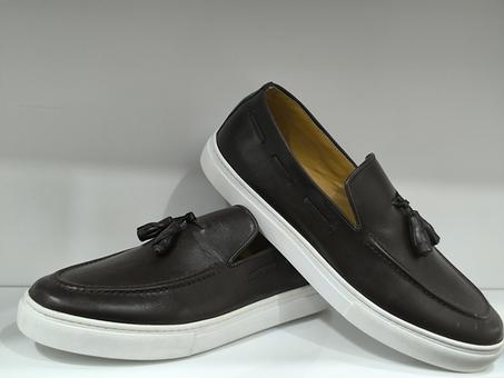 chaussure mocassin noir pour hommes