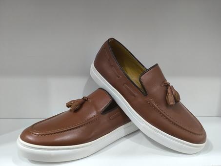 Chaussure mocassin tabac marron pour hommes