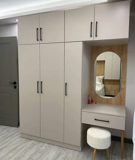 ✨ خزانة ملابس عصرية من MDF بالأبواب ✨