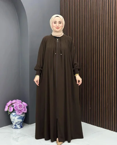 عباية راقية لإطلالة فخمة ومريحة في كل المناسباتR2.J