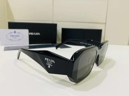 Lunettes Classiques Unisexe – Style Chic et Confort Quotidien