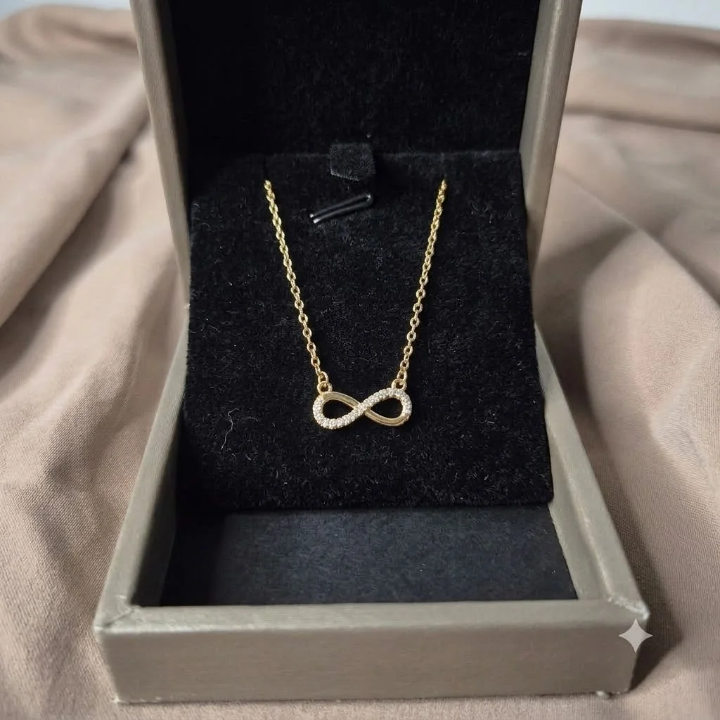 Collier Infinity