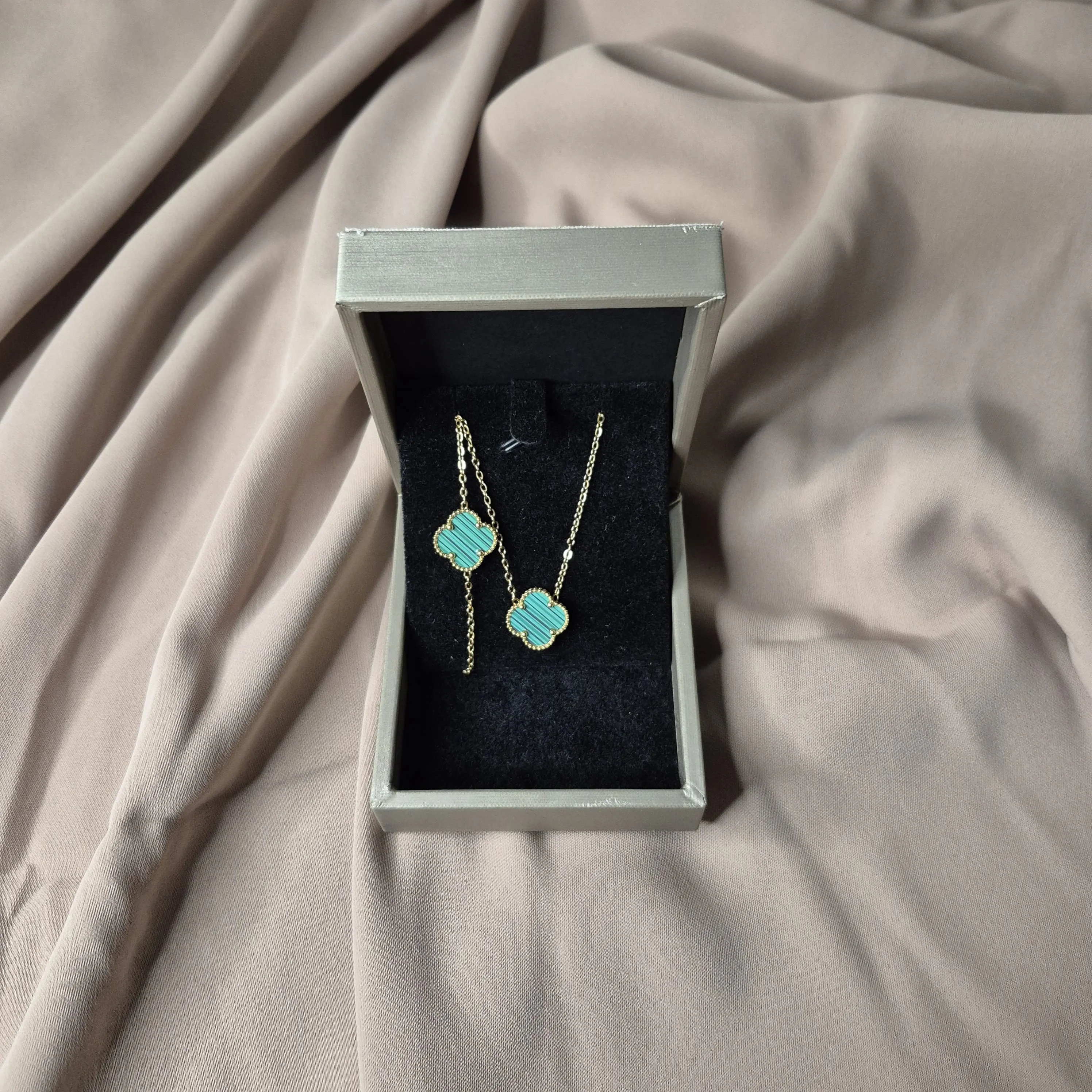 Pack Van Cleef (Collier et bracelet) en acier inoxydable