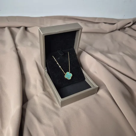 Collier Van Cleef (Vert ou Rouge)