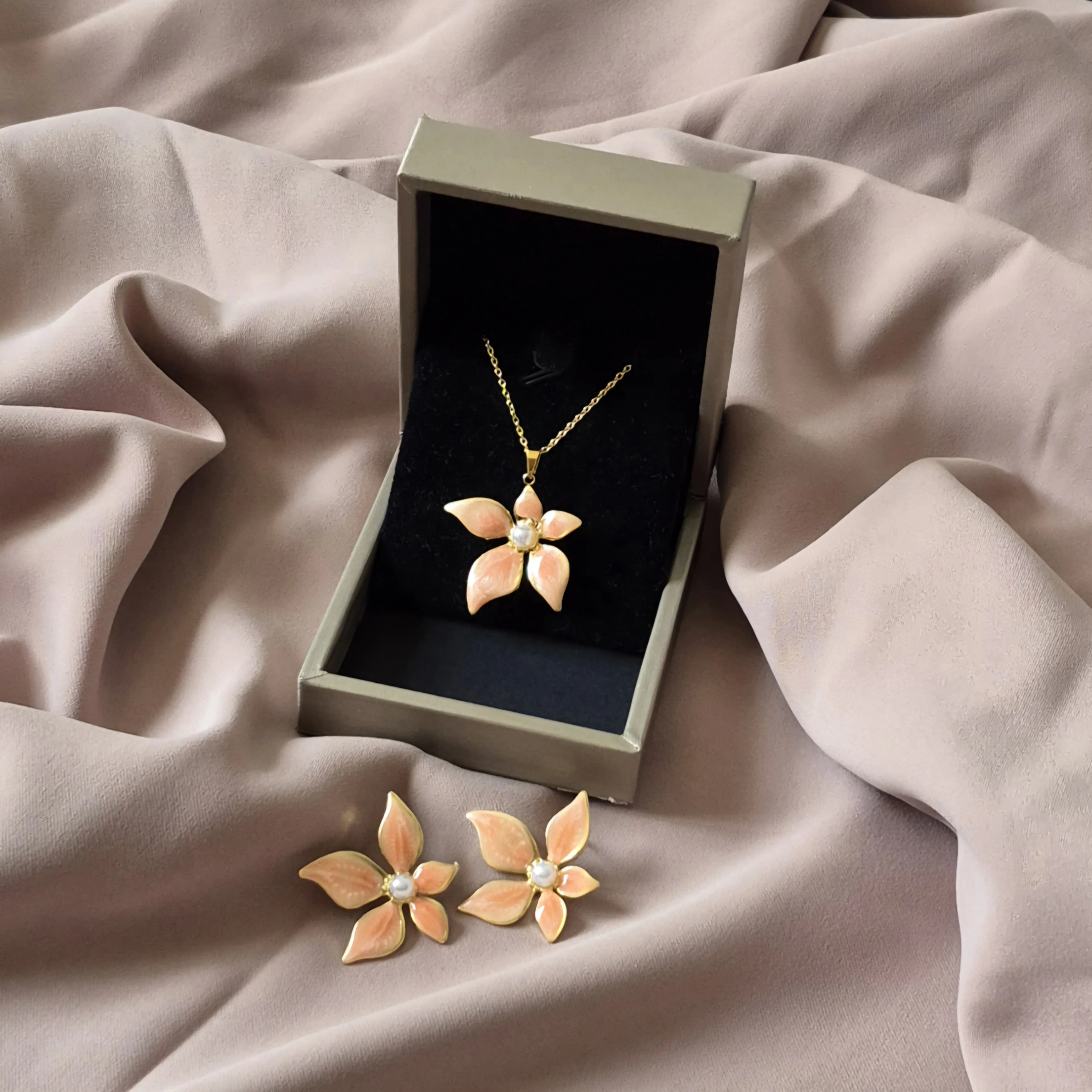 Ensemble Myflower (collier et boucles d'oreilles)