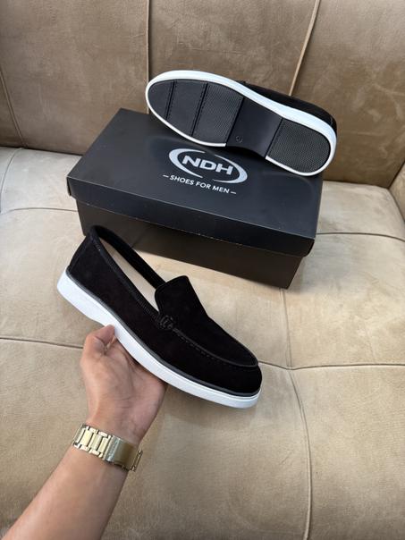 N25 MOCASSIN EN DAIM NOIRE