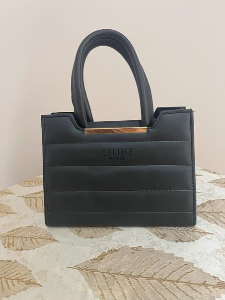 حقيبة يد نسائية