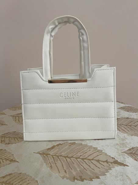 حقيبة يد نسائية