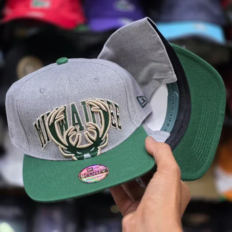 Milwaukee gris et vert