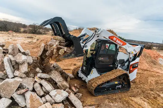 T86 Compact Track Loader