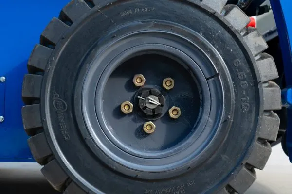 Brand New TYPHON STOMP Mini Skid Steer Kubota D1105 Diesel EPA Engine USA