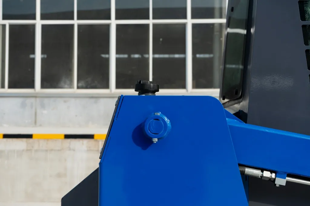 Brand New TYPHON STOMP Mini Skid Steer Kubota D1105 Diesel EPA Engine USA