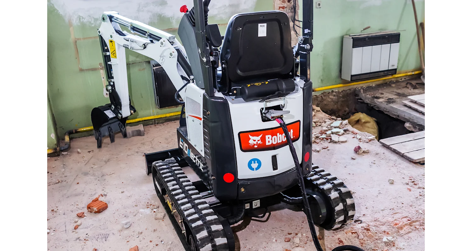 E10e Mini Excavator