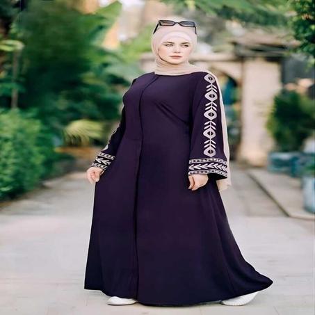 عبايا مطروزة