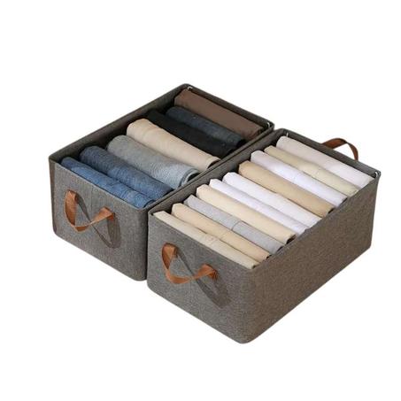 Deux boite de rangement